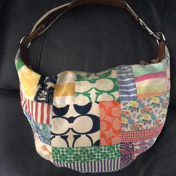 Coach purse. - Picture 2 of 6